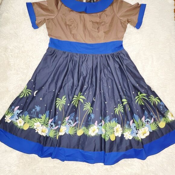 Her Universe Disney Stitch Tiki Retro Dress Plus Size 2 New - Picture 1 of 6